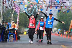 BIB: 4565
                            <button type="button" onclick="openModal(9905469)" class="btn btn-primary btn-sm float-right btn-popup" data-toggle="modal" data-target=".modal-high-quality">
                        <i class="fas fa-shopping-cart"></i> Add to Cart
                    </button>
                                            <button type="button" onclick="isThisMe(9905469, true)" class="btn btn-success btn-sm float-right btn-popup btn-isme hidden" data-toggle="tooltip" data-placement="bottom" title="นี่คือรูปของคุณใช่ไหม คลิกที่นี่เพื่อเอาเข้าอัลบั้ม">
                        <i class="fas fa-plus"></i> Add to album
                    </button>
                    <button type="button" onclick="isThisMe(9905469, false)" class="btn btn-warning btn-sm float-right btn-popup btn-isnotme hidden">
                        <i class="fas fa-ban"></i> Remove from album
                    </button>